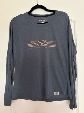 Women's Long Sleeve Tee in Slate Blue